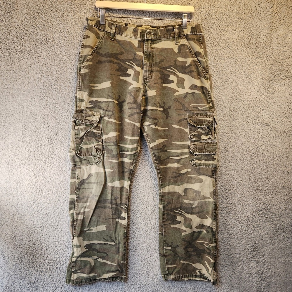 Wrangler Jeans Co Cargo Pants Mens Size 34x30 (Fits 33x29)Camouflage Cotton